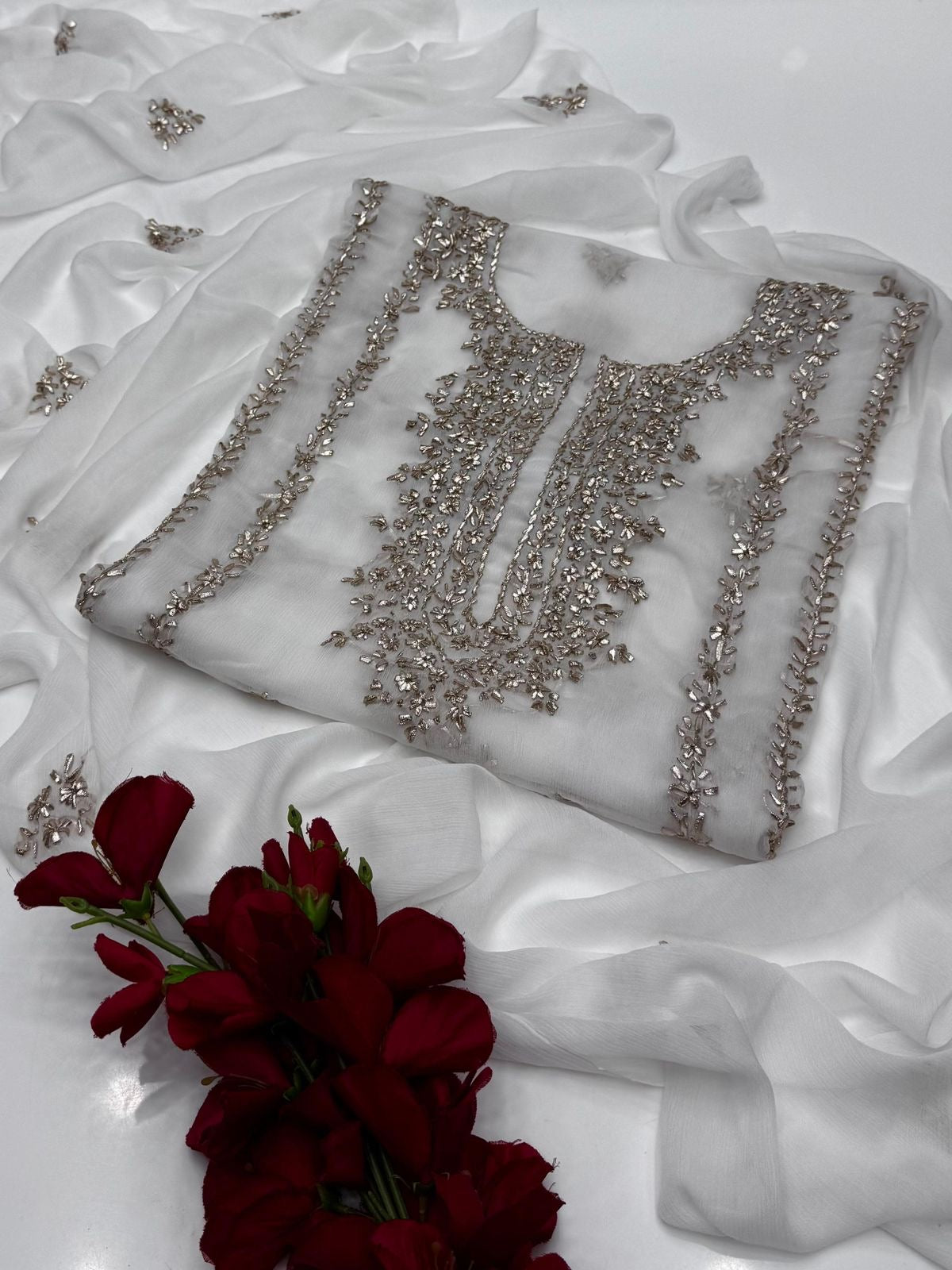 2 piece chiffon kurta Gotta with free perfume testers