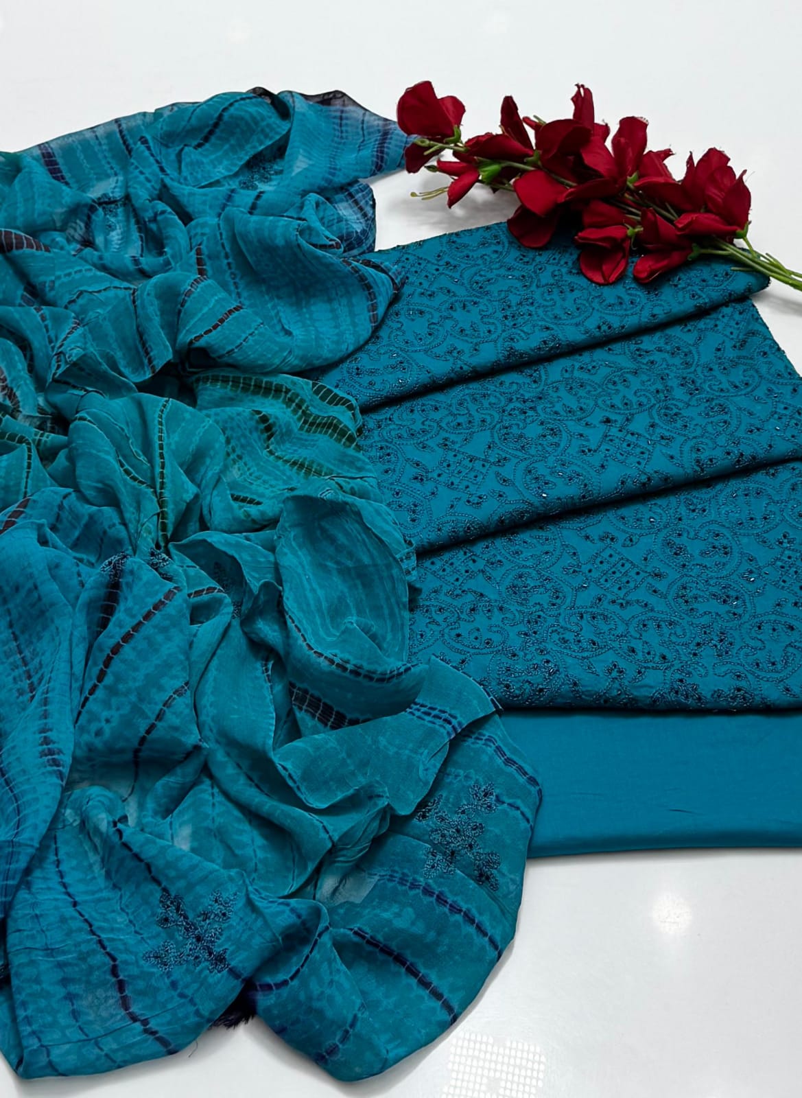 3-piece lawn Handmade Traditional Collection
