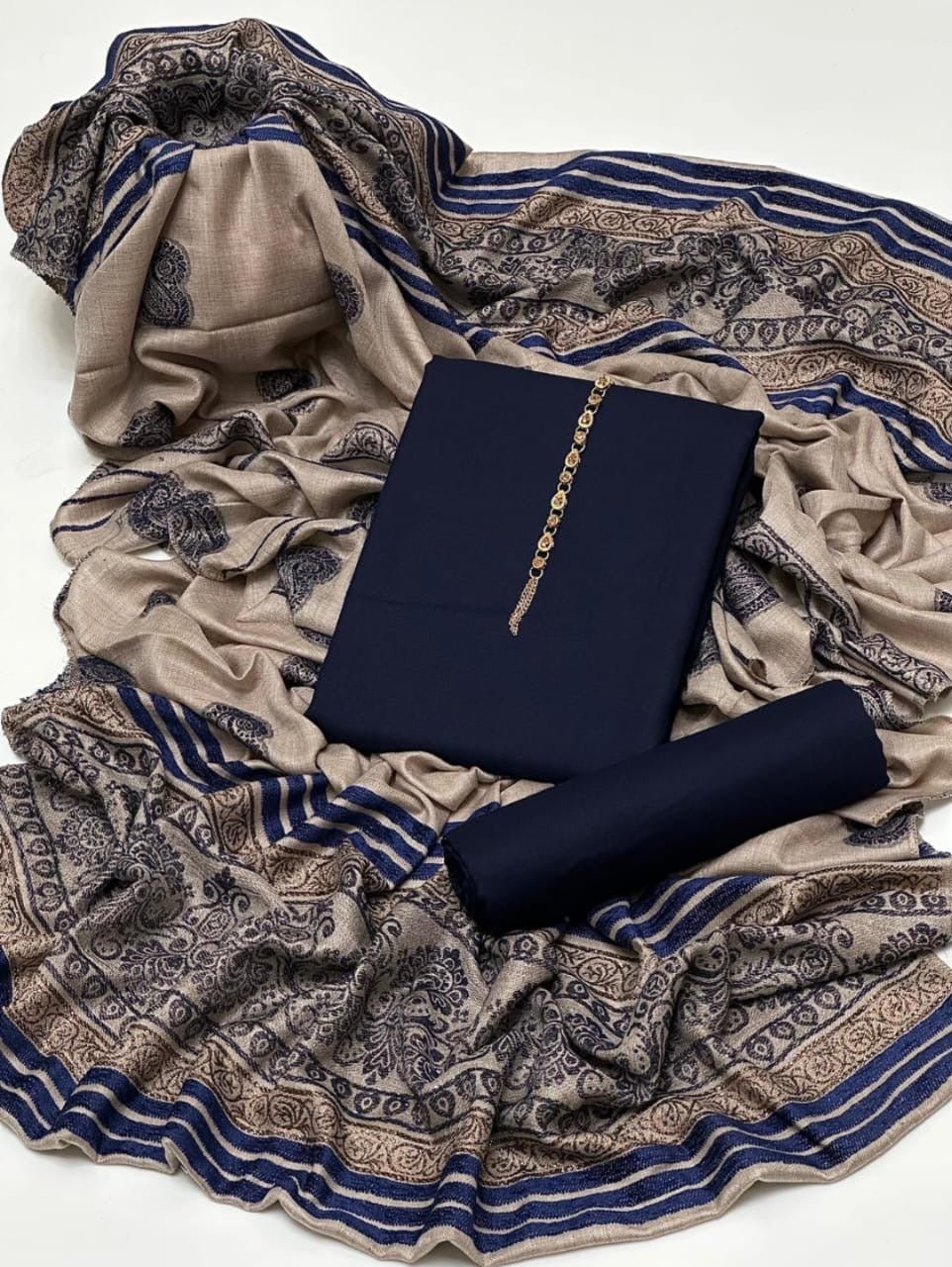 Dhnak 3 piece with heavy Jacqaurd shawl